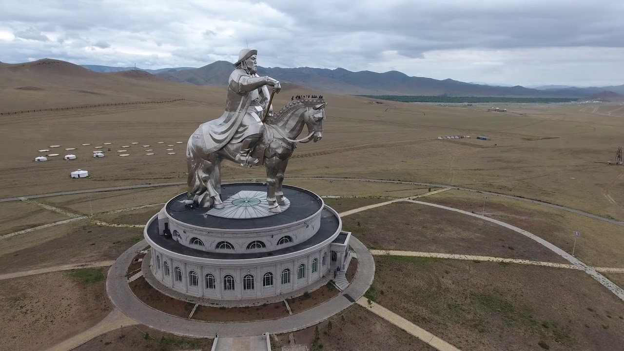 La estatua de Gengis Kan 