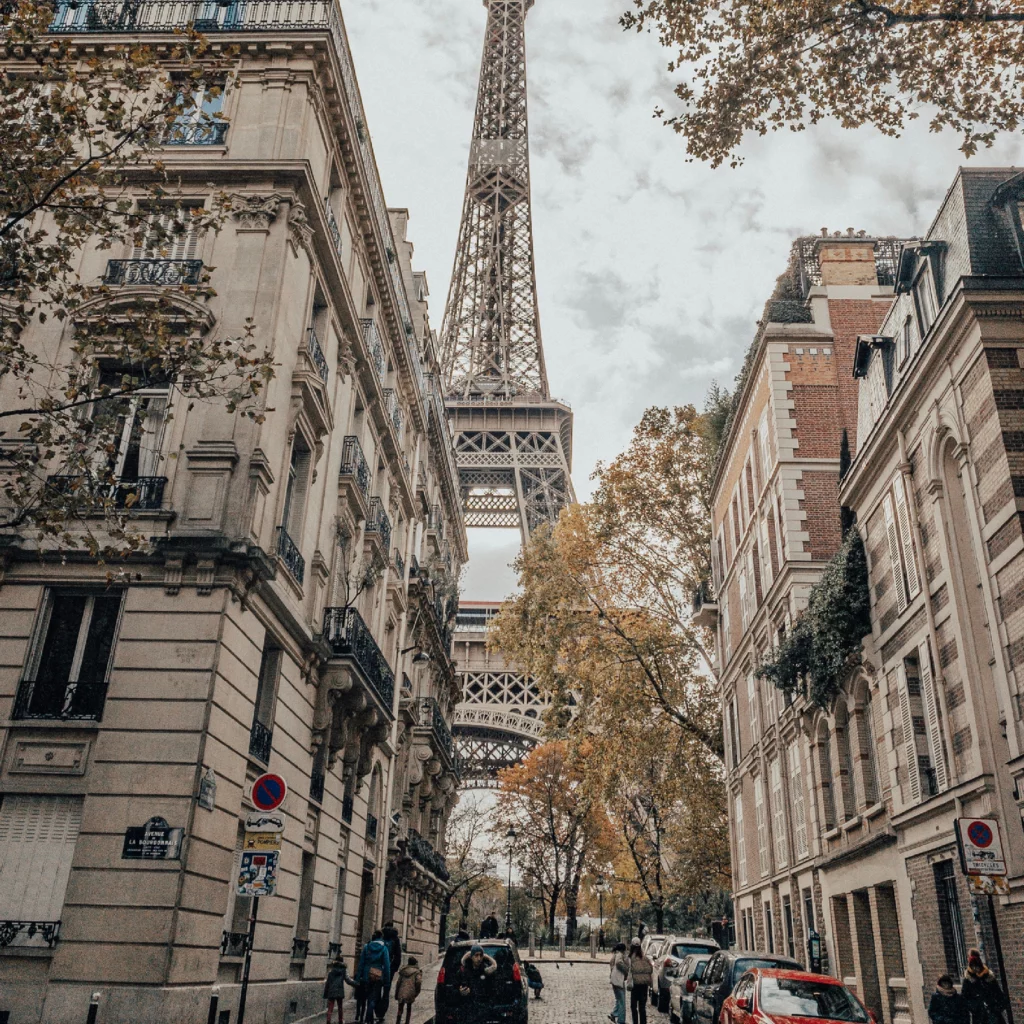 PARÍS ES MUCHO MÁS QUE LA TORRE EIFFEL