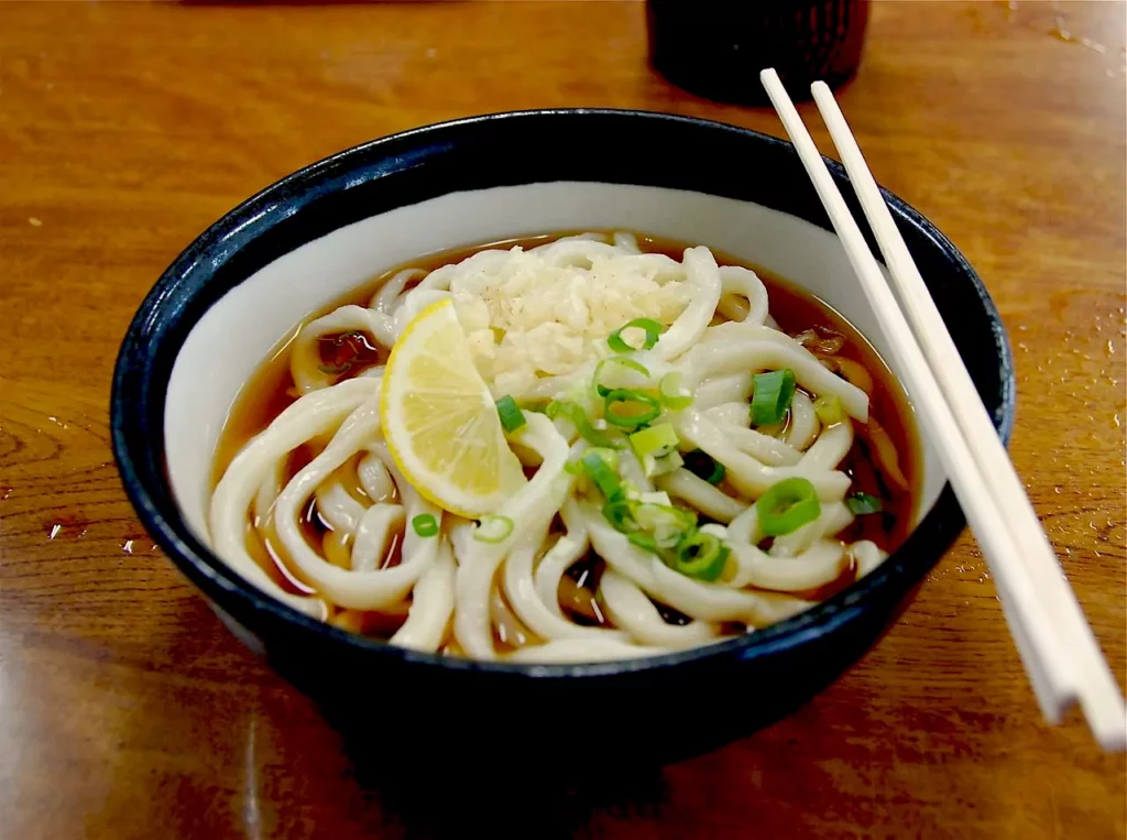 Sopa con udon