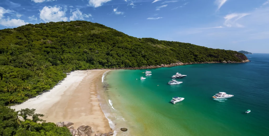 Praia de Lopes Mendes