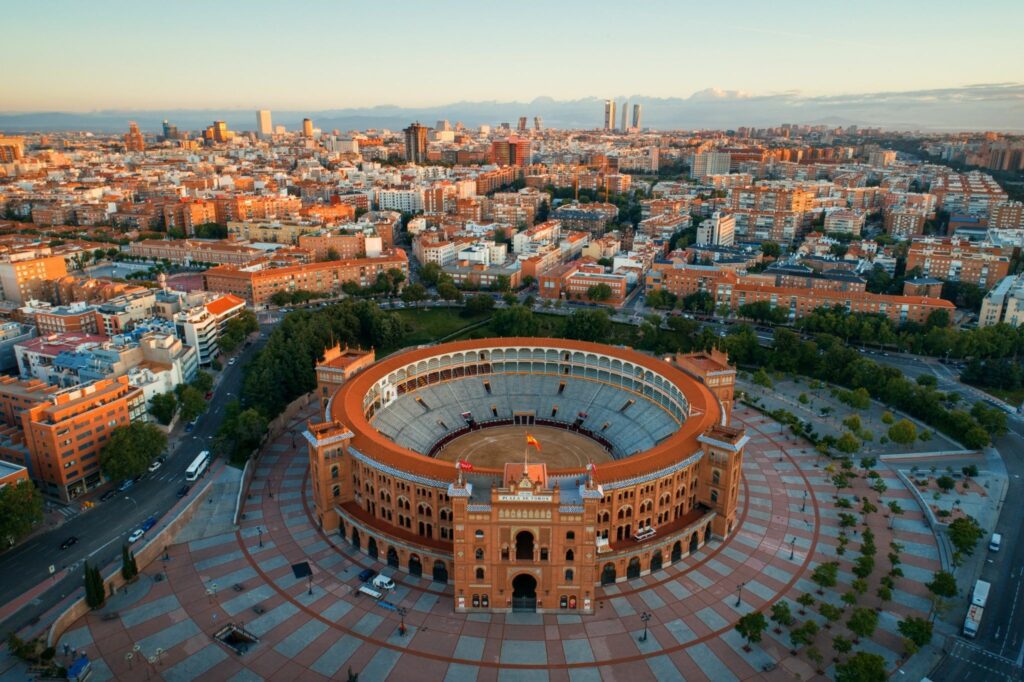 Vista aérea de la plaza de toros de Las Ventas, en Madrid