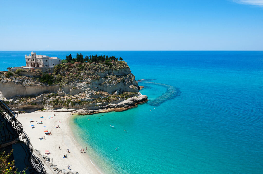 Santa Maria dell'Isola, Tropea, distrito de Vibo Valentia, Costa degli Dei, Calabria, Italia, Europa
